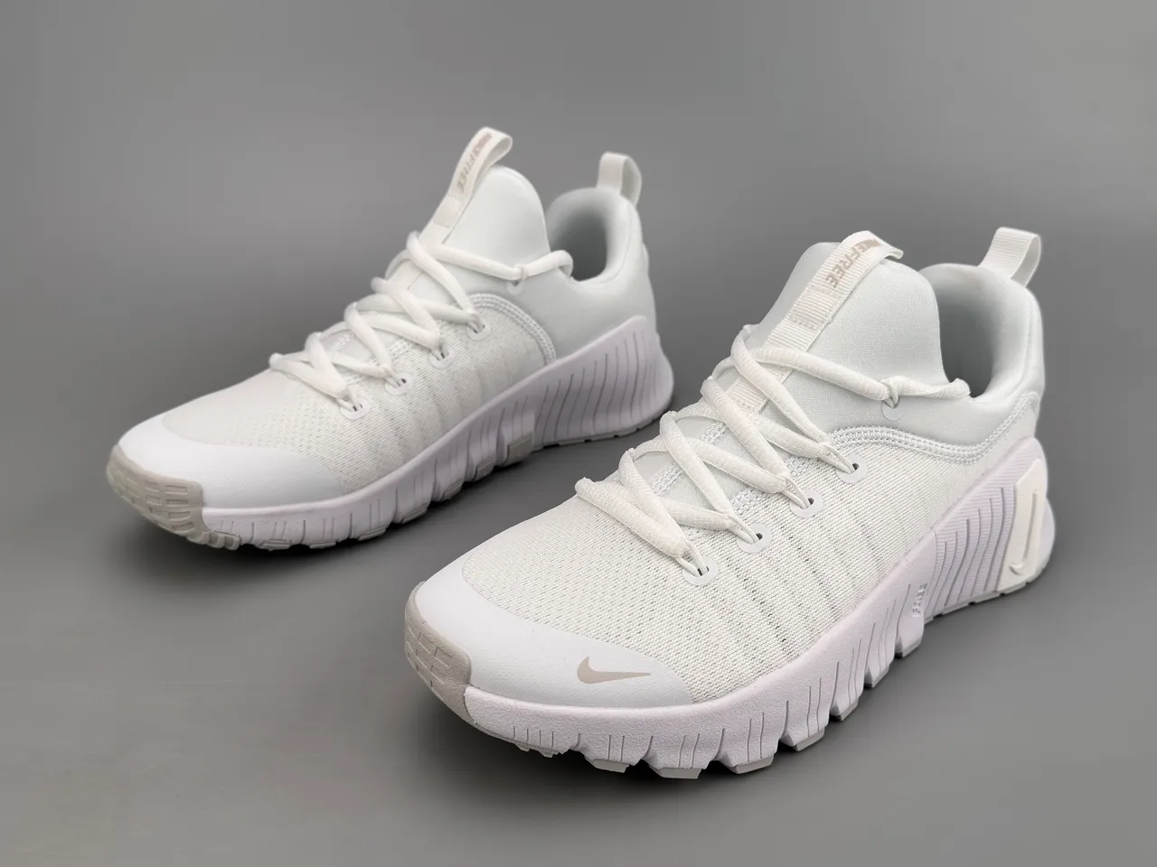 Nike Free RN White Running Shoes 7
