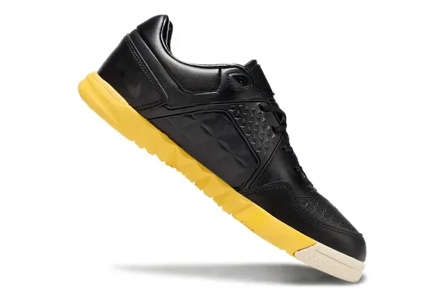 Nike Gato Black Yellow Quilted Leather Upper Low-Top Lace-Up Sneakers 4