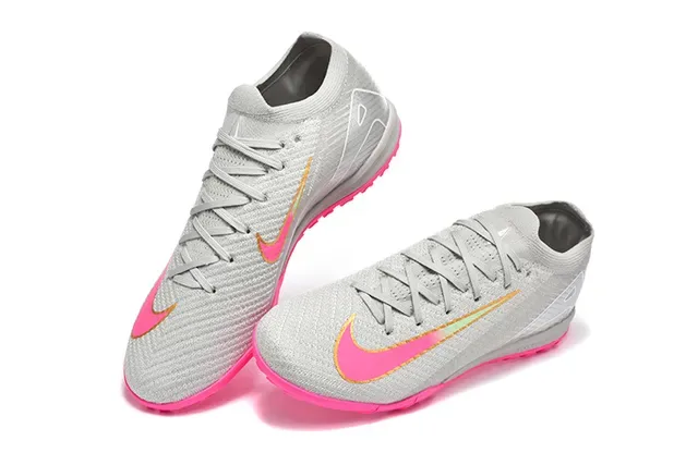 Nike Gray Pink Knit Upper Low-Cut Collar Indoor Soccer Shoes 2