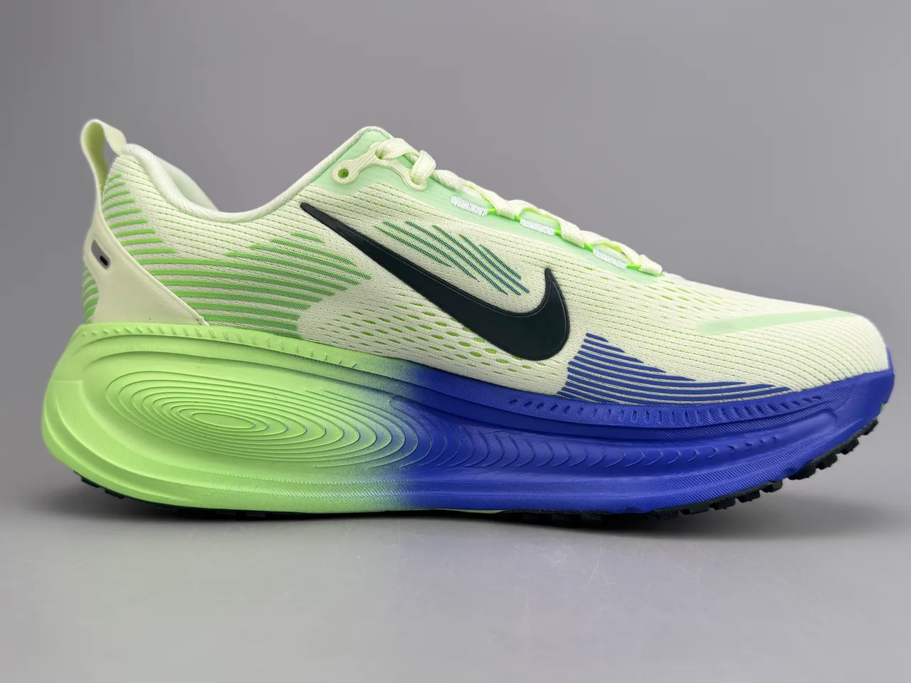 Nike Green Blue Engineered Knit Upper Gradient Midsole Running Shoes 10