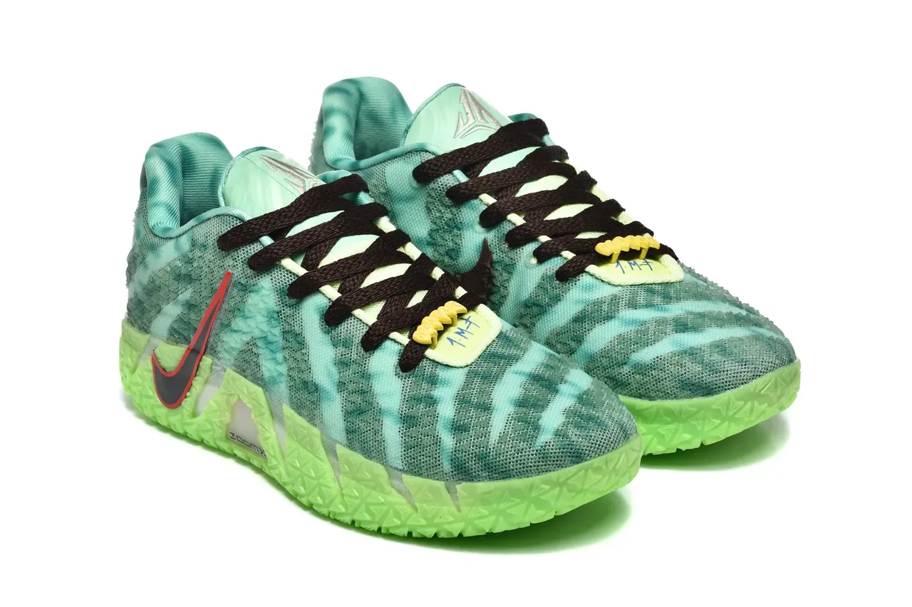 Nike Green Blue Knit Gradient Upper Neon ZoomX Midsole Lifestyle Sneakers 4