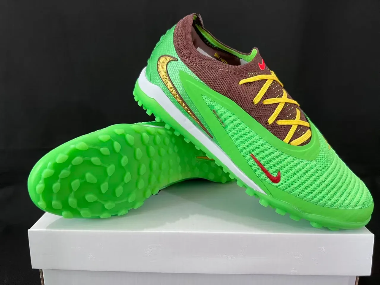 Nike Vert Marron Knit Upper Molded TPU Cage Turf Chaussures de football 2