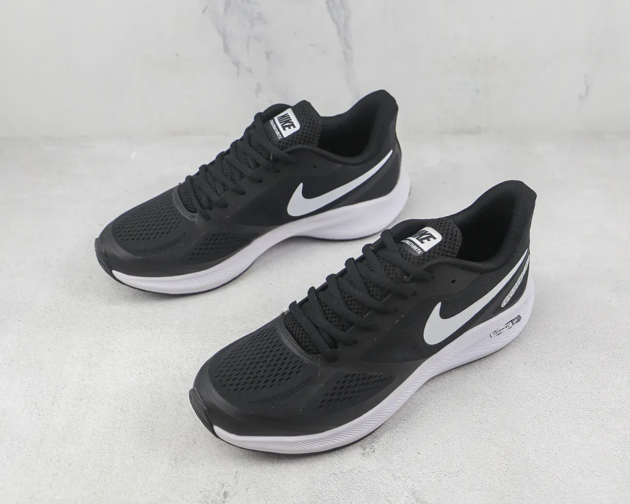 Nike Guide 10 Black and White Running Shoes 4