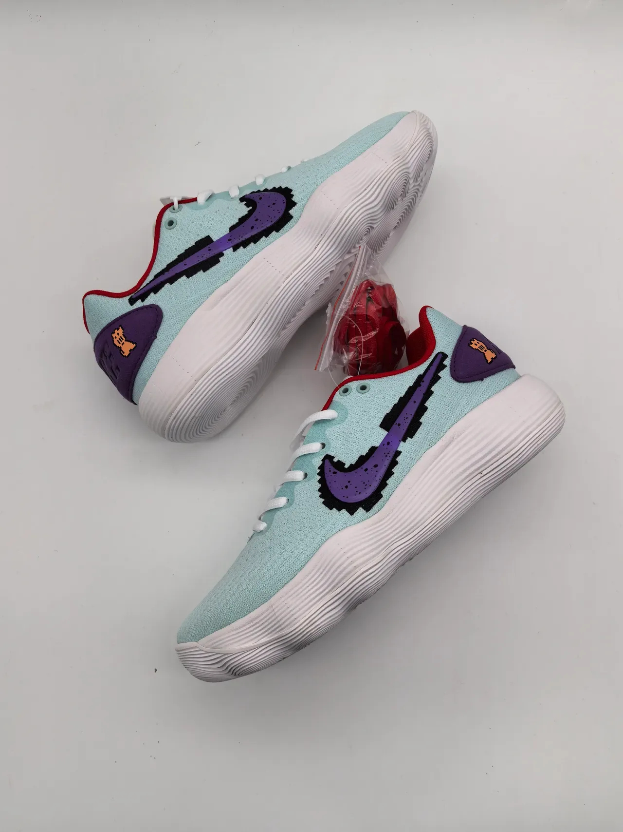 Nike Hyperdunk Low Pixel Monster Aqua Purple Lifestyle Sneakers 3