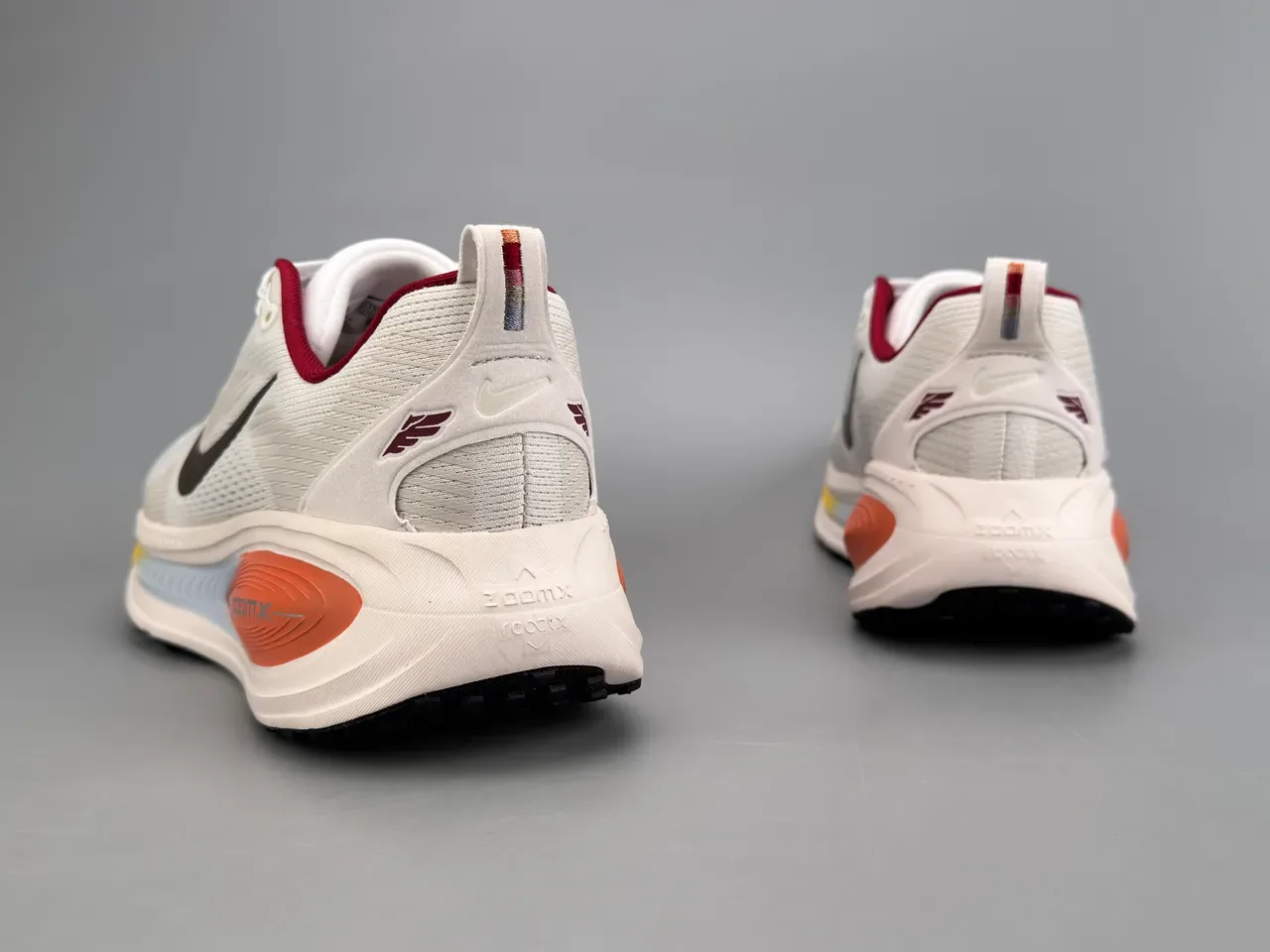 Nike Invincible Run White Red Engineered Knit Upper Visible ZoomX Midsole Window Running Shoes 6
