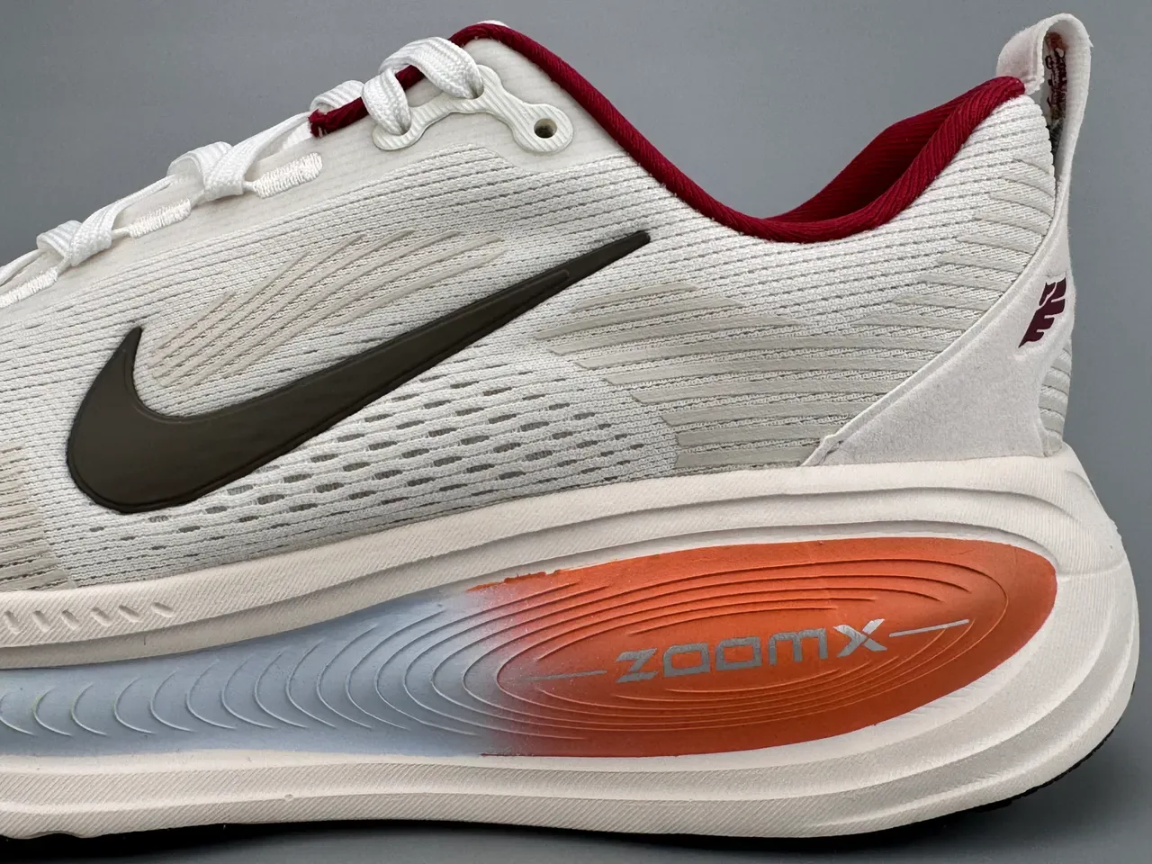 Nike Invincible Run White Red Engineered Knit Upper Visible ZoomX Midsole Window Running Shoes 7