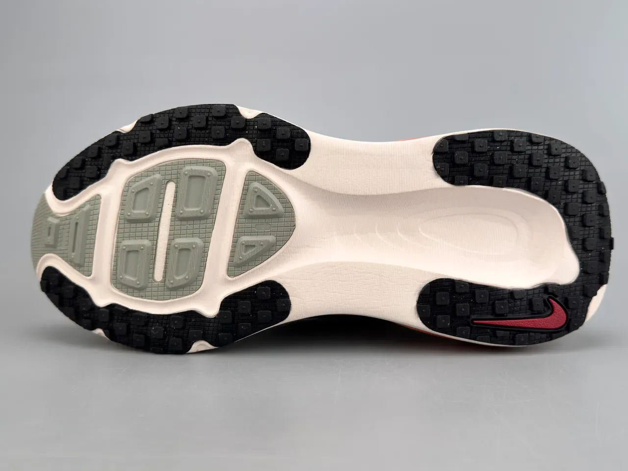 Nike Invincible Run White Red Engineered Knit Upper Visible ZoomX Midsole Window Running Shoes 8