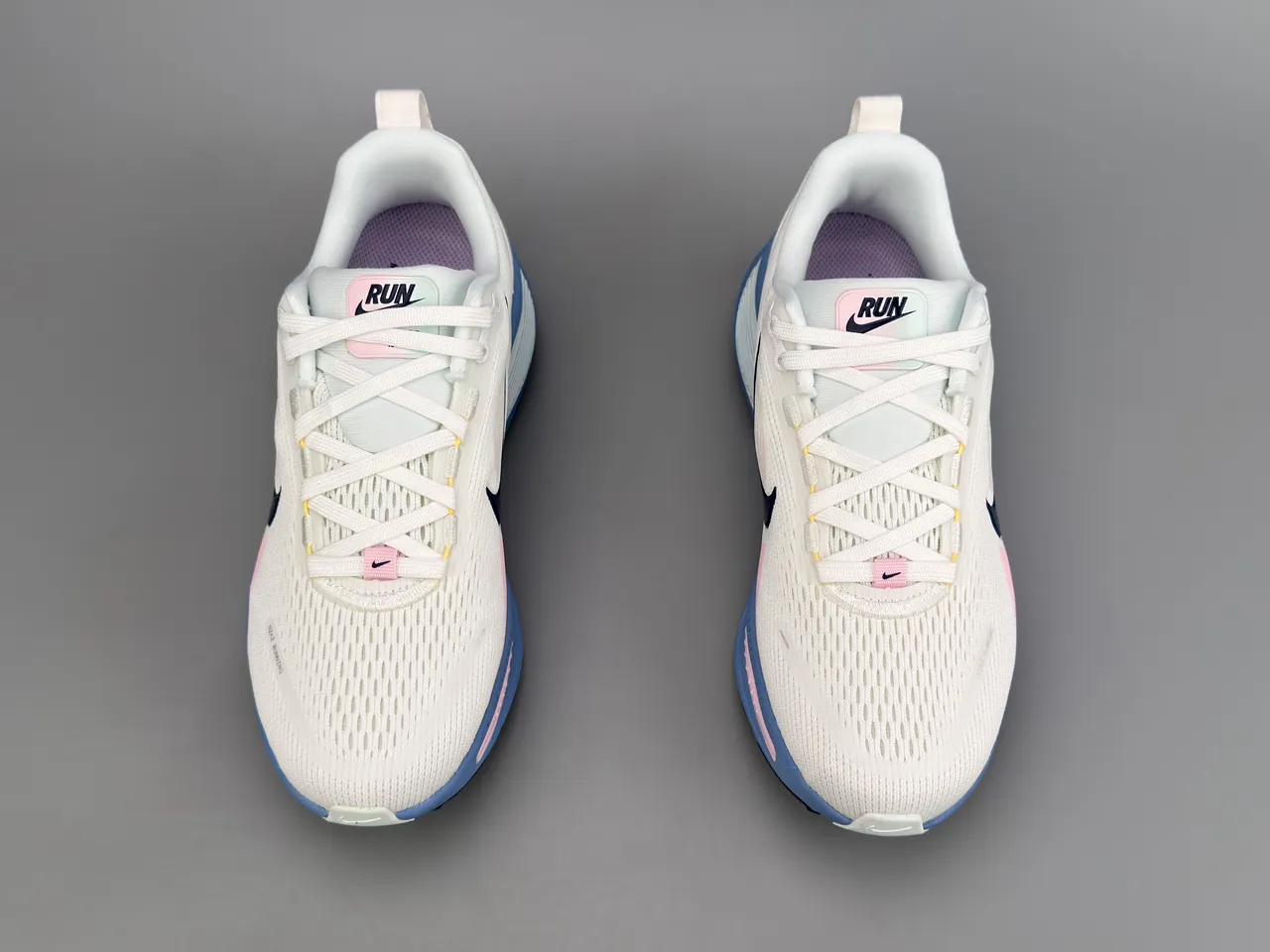Nike Invincible Run ZoomX White Pink Blue Running Shoes 9