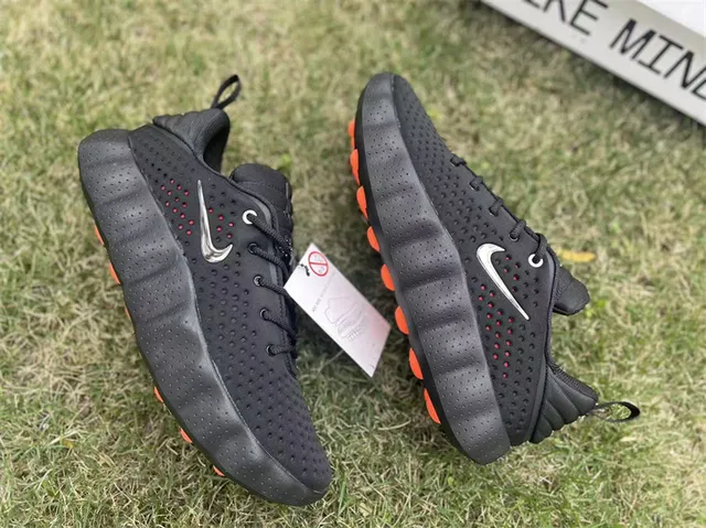 Nike MIND Black and Orange Lifestyle Sneakers 15
