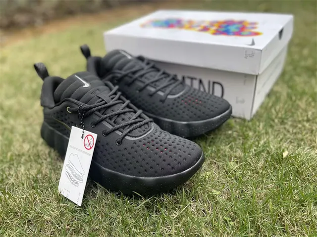Nike MIND Black and Orange Lifestyle Sneakers 17
