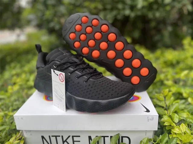 Nike MIND Black and Orange Lifestyle Sneakers 24