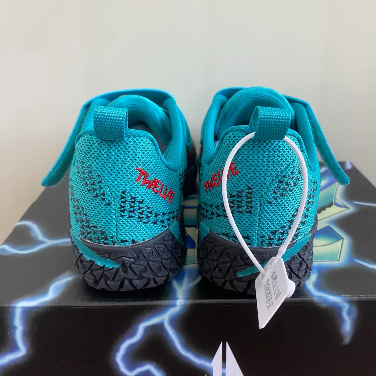 Nike Multicolor Laceless Hook-and-Loop Strap Sculpted Rubber Sole Lifestyle Sneakers 23