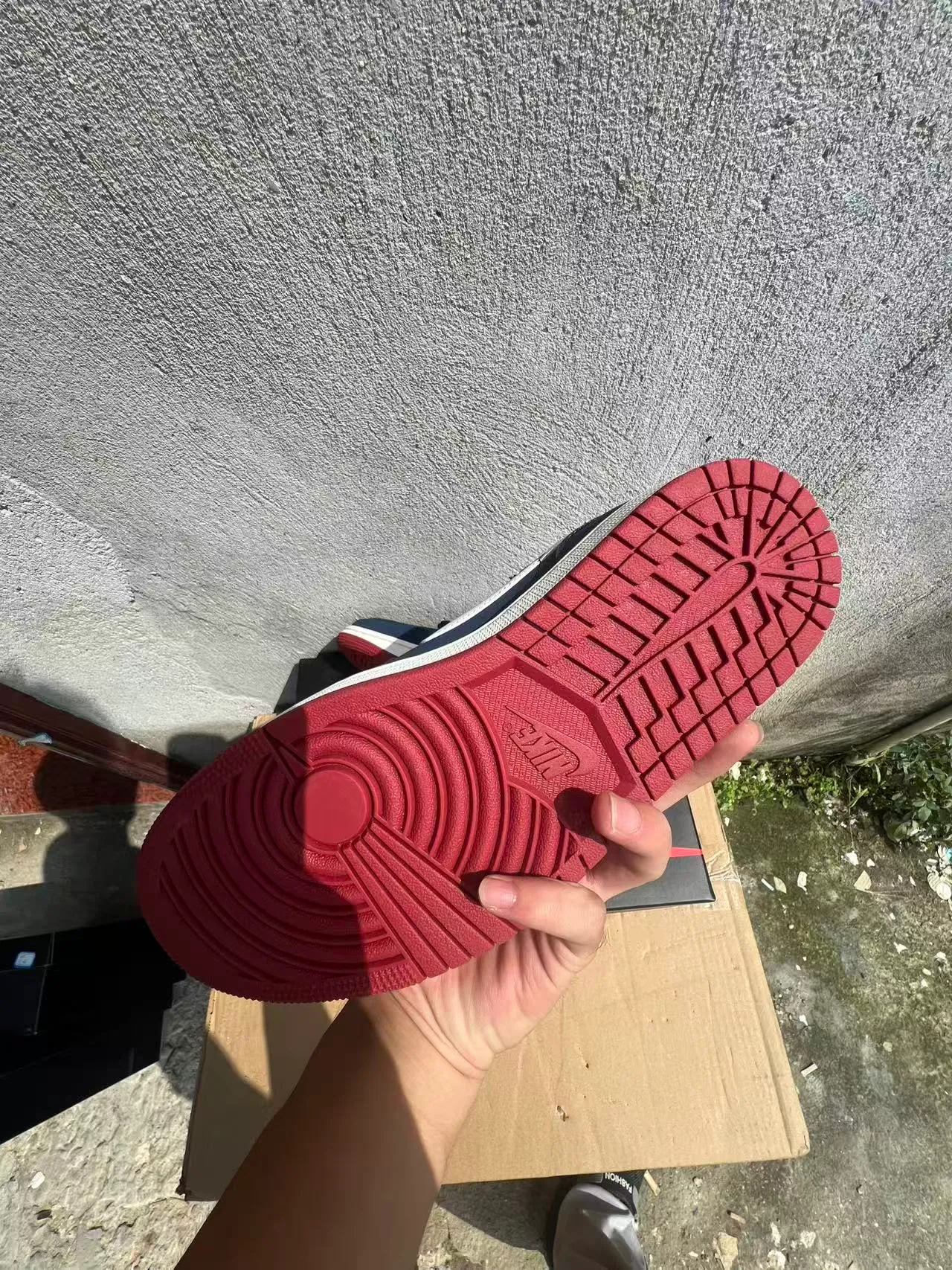 Nike Navy Red Low-Top Leather Upper Lifestyle Sneakers 6