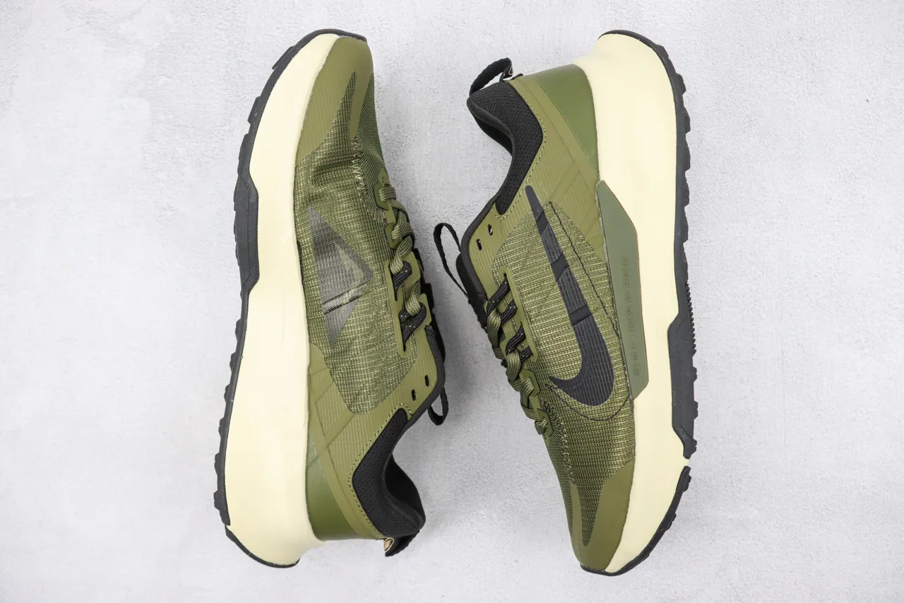 Nike Olive Green and Cream Running Shoes 2