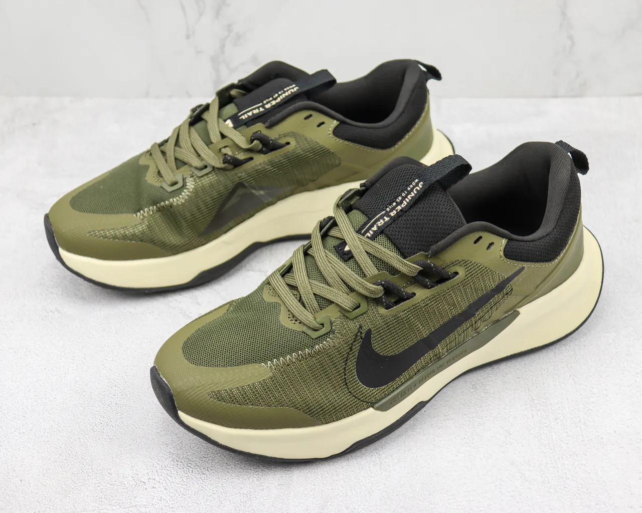 Nike Olive Green and Cream Running Shoes 4