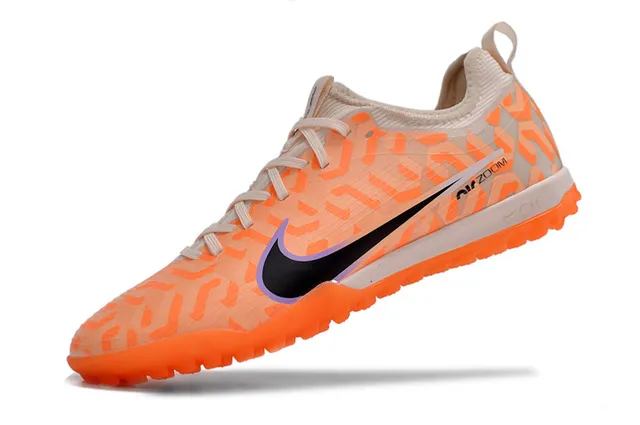 Nike Orange Beige Low-Cut Synthetic Upper Geometric Overlay Pattern Turf Soccer Shoes 4