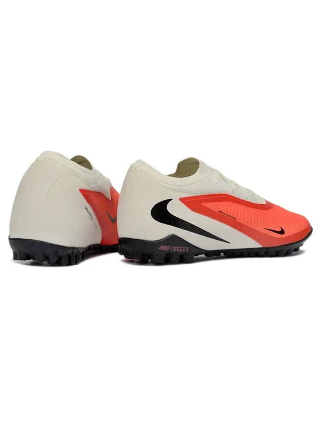Nike chaussures de football turf orange et beige, upper synthétique, bas, studs moldés 6