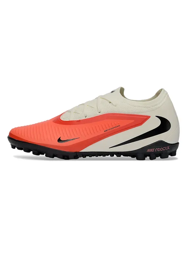 Nike chaussures de football turf orange et beige, upper synthétique, bas, studs moldés 7