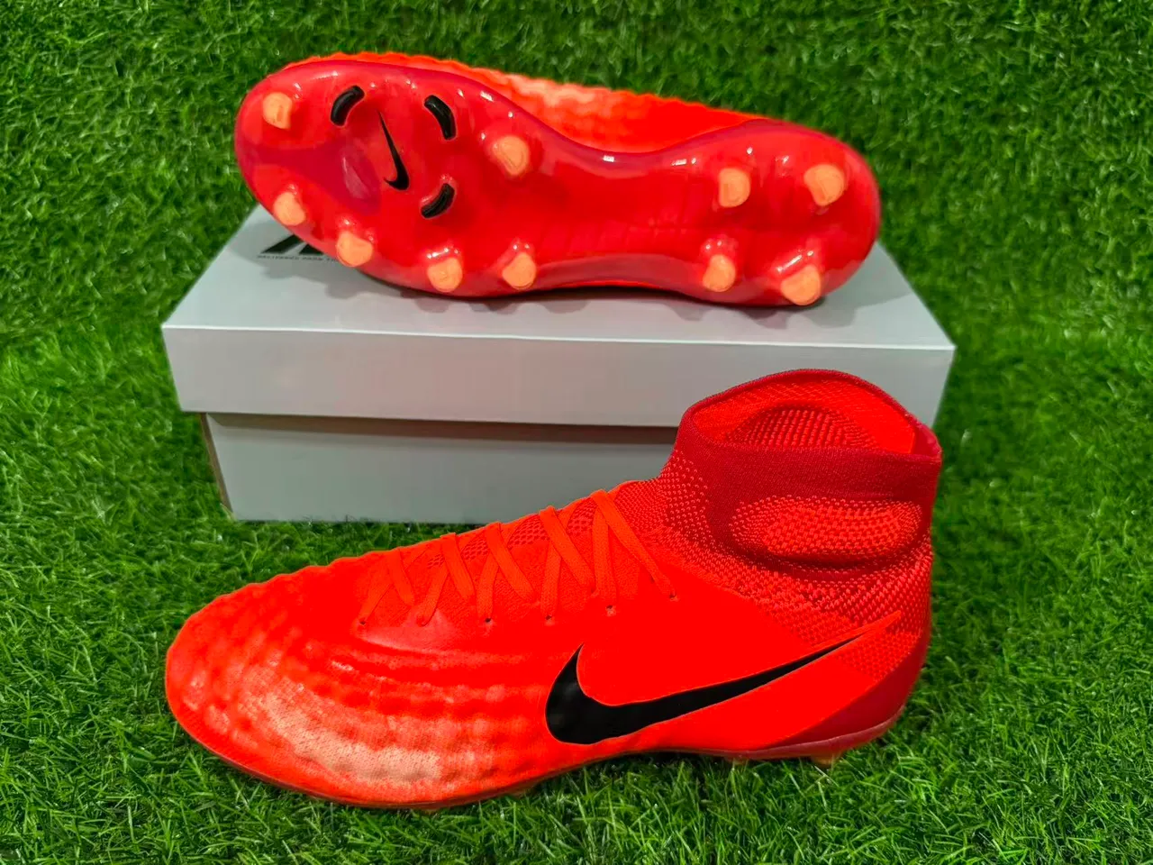Nike Orange Black High-Cut Sock-Fit Collar Textured Forefoot Cage Firm-Ground Soccer Shoes 9