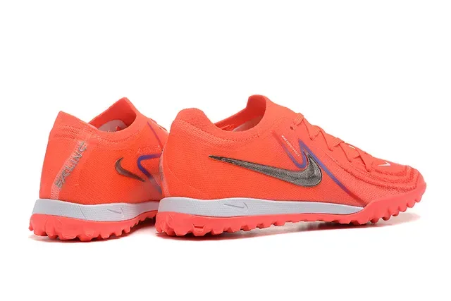 Nike أحذية كرة القدم أورانج وأسود Knit Upper Low-Cut Silhouette Turf 2
