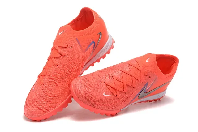 Nike أحذية كرة القدم أورانج وأسود Knit Upper Low-Cut Silhouette Turf 3