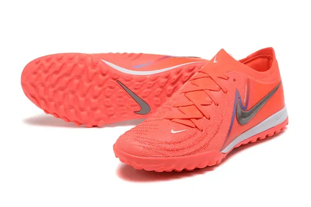 Nike أحذية كرة القدم أورانج وأسود Knit Upper Low-Cut Silhouette Turf 7