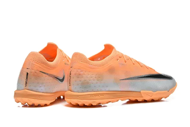 Nike Chaussures de football turf synthétiques orange argent coupe basse 5