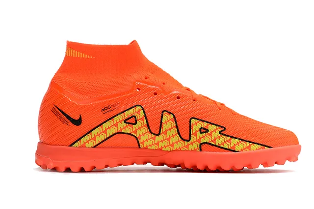 Nike Chaussures de football pour pelouse artificielle couleur orange et jaune avec upper en knit de type chaussette high-top avec collier de cheville 5
