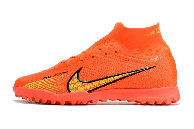 Nike Chaussures de football pour pelouse artificielle couleur orange et jaune avec upper en knit de type chaussette high-top avec collier de cheville 6