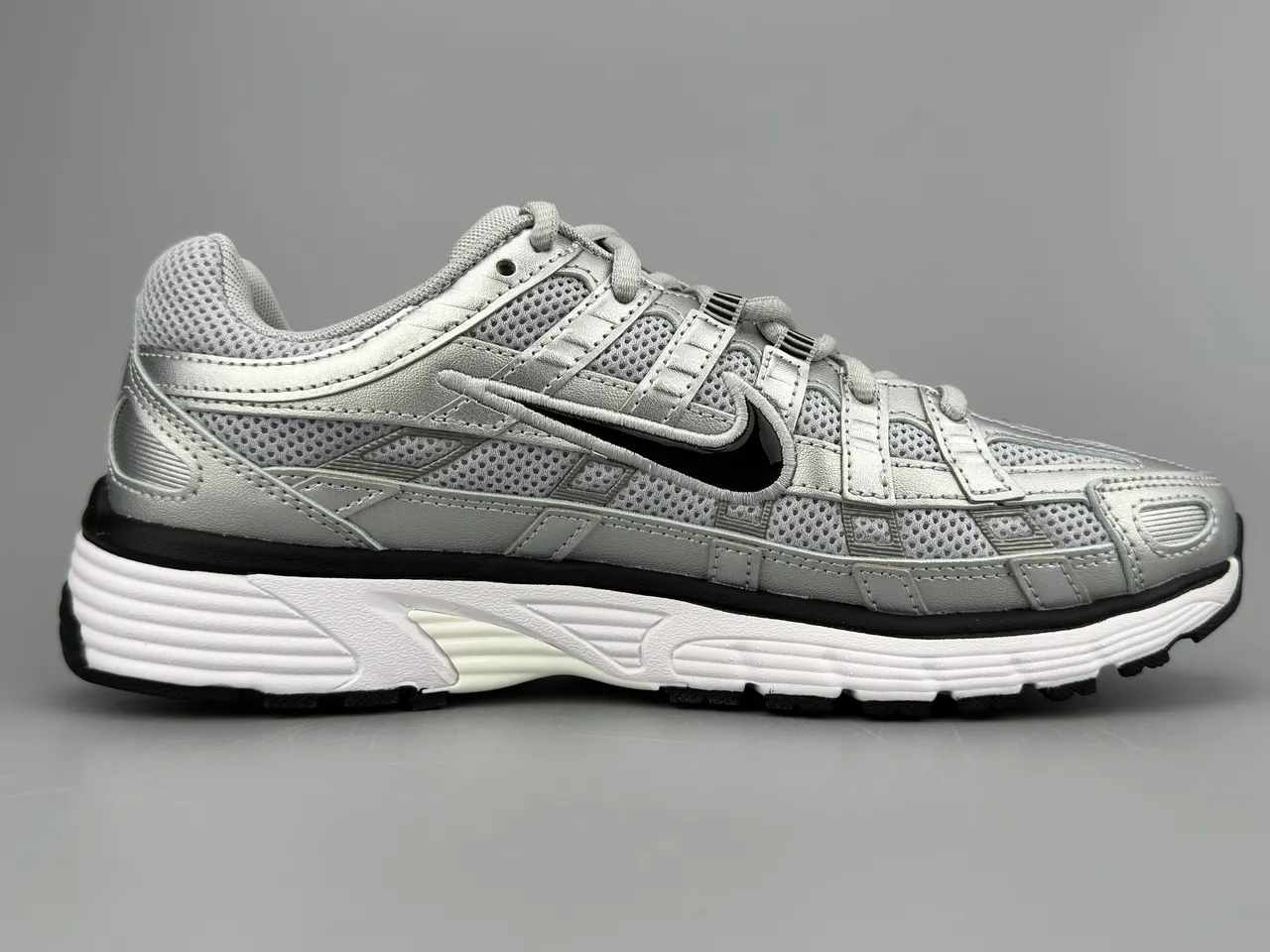 Nike P-6000 Metallic Silver Black White Running Shoes 10