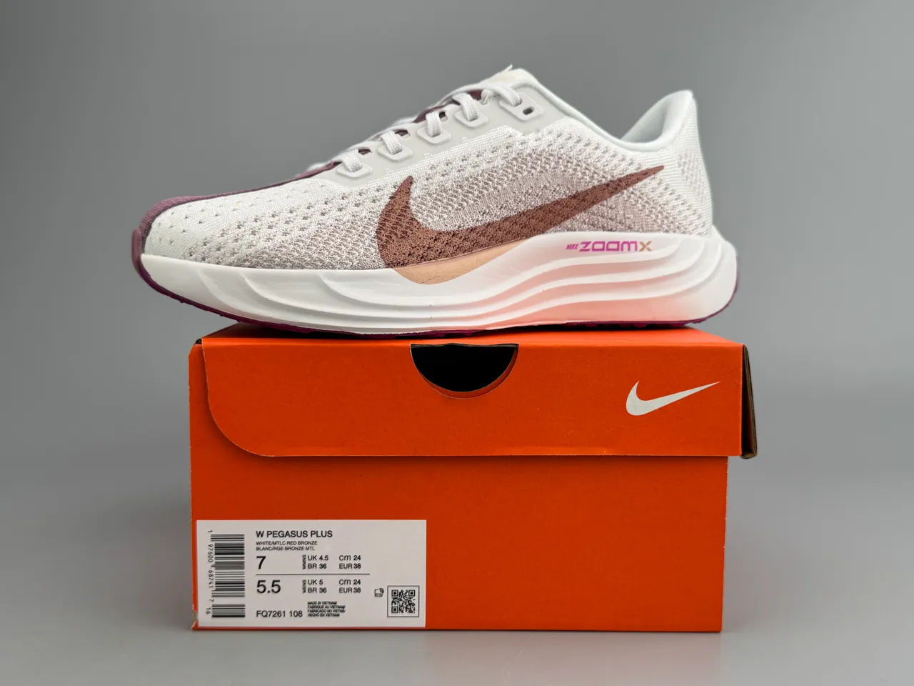 Nike Pegasus ZoomX White and Maroon Running Shoes 2
