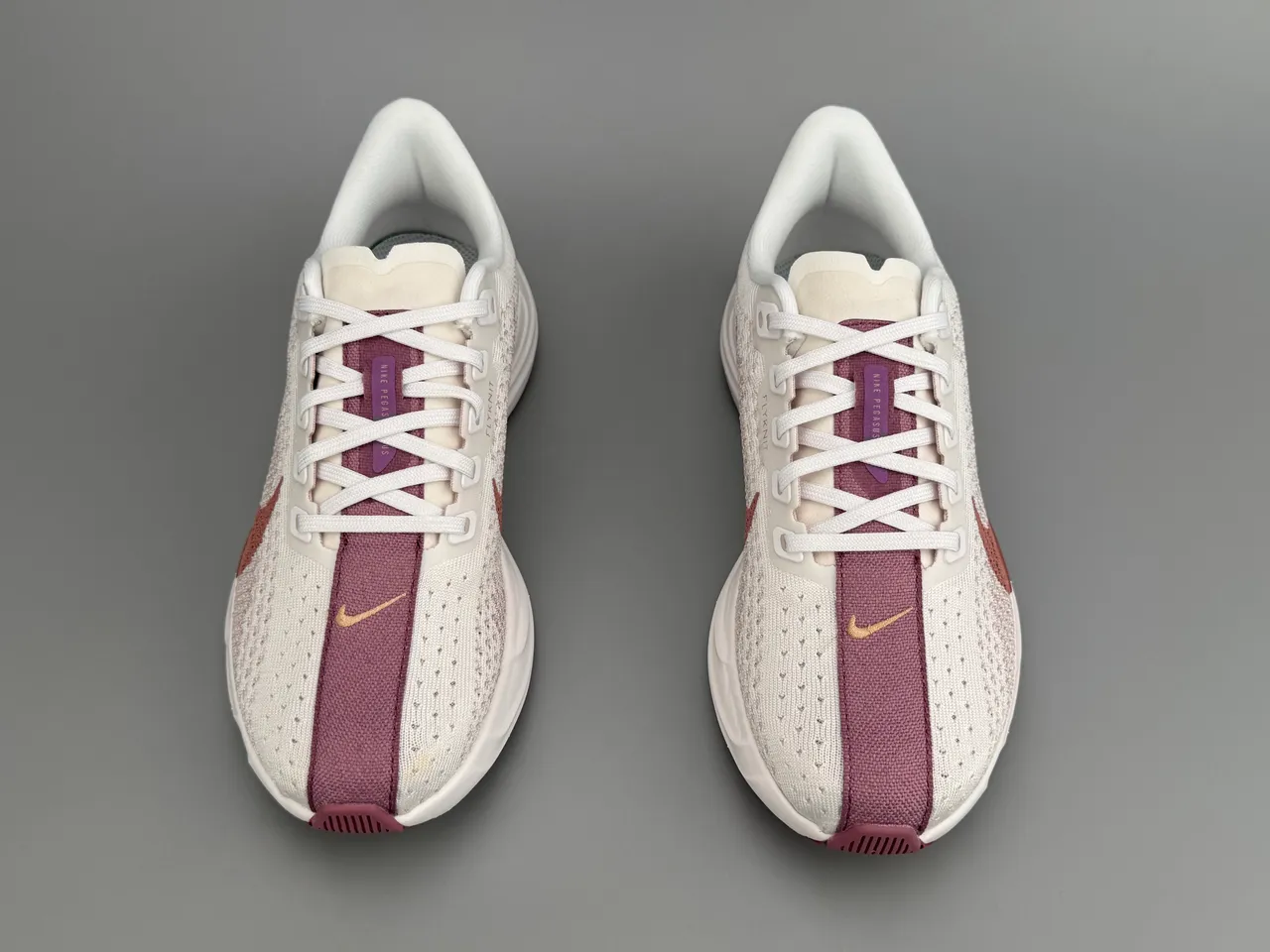 Nike Pegasus ZoomX White and Maroon Running Shoes 7