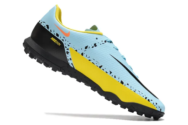 Nike Phantom GT Chaussures de football turf noir brun à col bas en synthétique 20