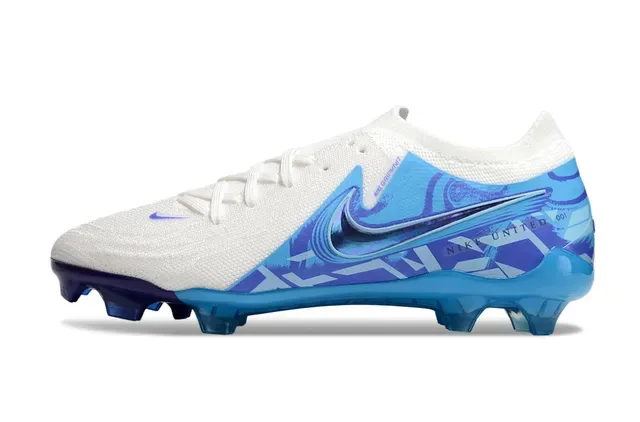 Nike Phantom GT أحذية كرة القدم Firm-Ground أبيض وأزرق Knit Upper رسم بياني iridescent 7