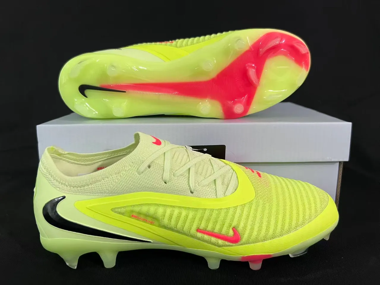 Nike Phantom GT হলুদ লাল বোনা উপরের অংশ অসমমিত লেসিং ফার্ম-গ্রাউন্ড সকারের জুতা 14