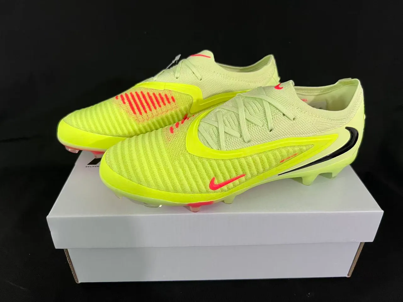 Nike Phantom GT হলুদ লাল বোনা উপরের অংশ অসমমিত লেসিং ফার্ম-গ্রাউন্ড সকারের জুতা 17