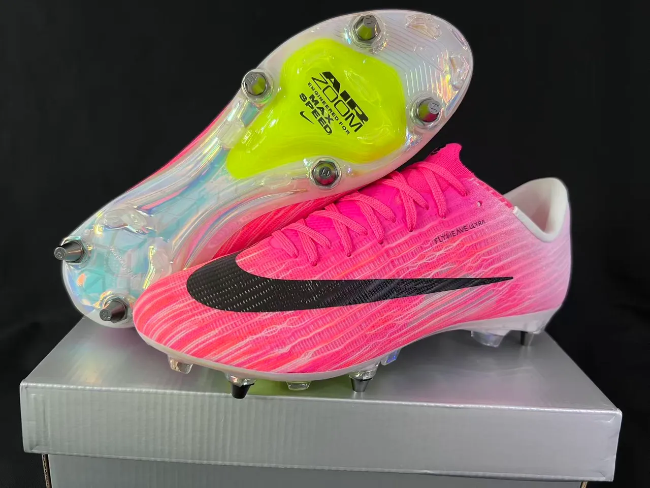 Nike Pink Black Flyweave Upper Low-Cut Collar Firm-Ground Soccer Shoes 8