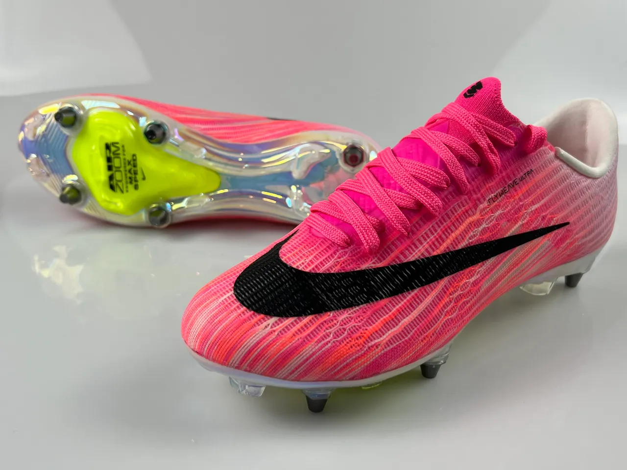 Nike Pink Black Flyweave Upper Low-Cut Collar Firm-Ground Soccer Shoes 11