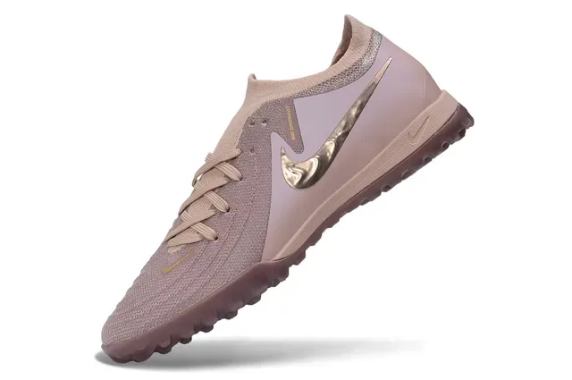 Nike Rose et Or Tricot Supérieur Swoosh Métallique Chaussures Football Turf 3