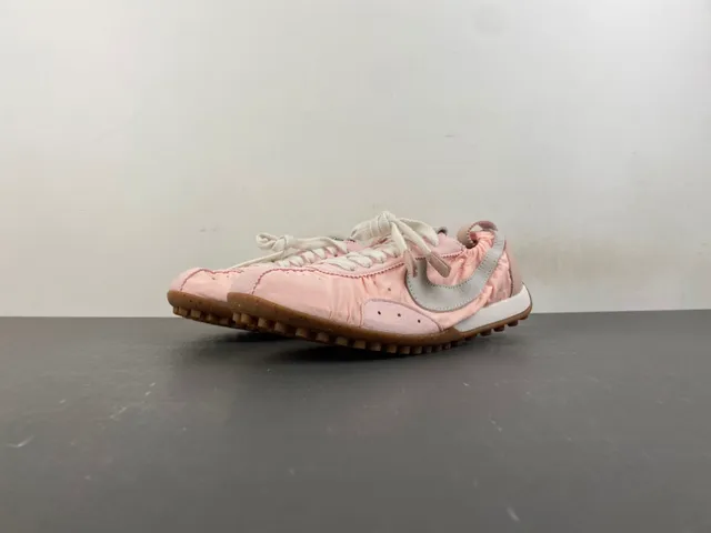 Nike Pink Gray Gathered Nylon Upper Perforated Toe Lifestyle Sneakers 10
