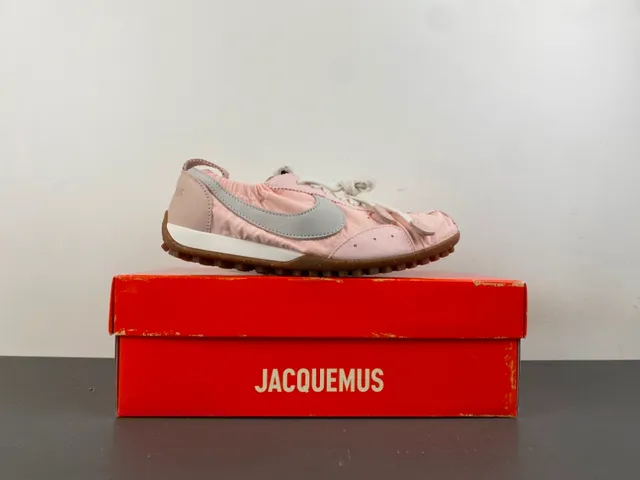 Nike Pink Gray Gathered Nylon Upper Perforated Toe Lifestyle Sneakers 15