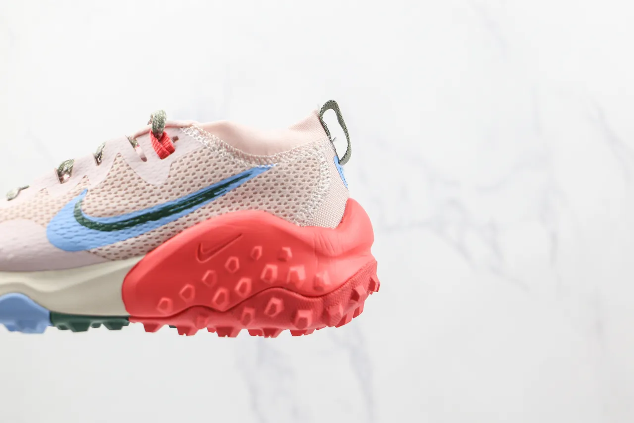 Nike Pink Red Mesh Upper Multi-Color Segmented Sole Running Shoes 7