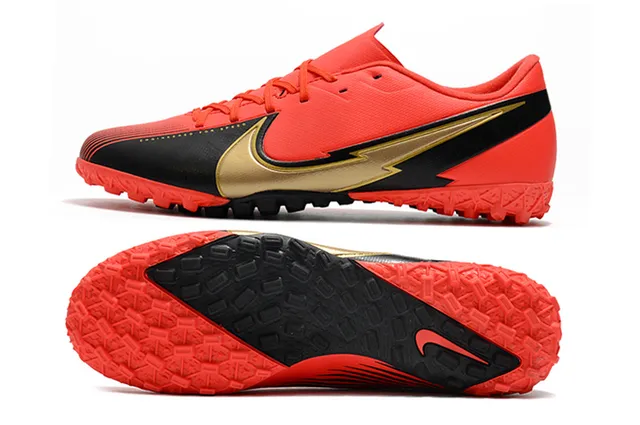 Nike Sapatos de futebol turf, corte baixo, upper sintético, cadarços assimétricos, rosa e prata 14