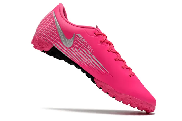 Nike Sapatos de futebol turf, corte baixo, upper sintético, cadarços assimétricos, rosa e prata 16