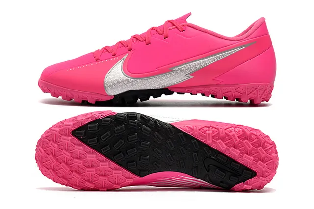 Nike Sapatos de futebol turf, corte baixo, upper sintético, cadarços assimétricos, rosa e prata 20