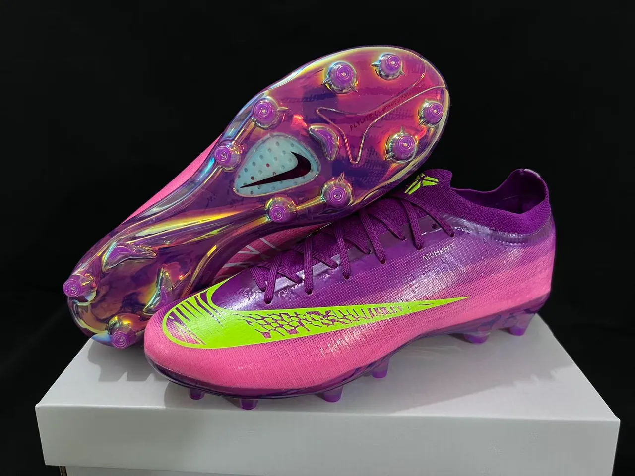 Nike Purple Pink Low-Cut Sock-Fit Upper Atomknit Construction Firm-Ground Soccer Shoes 2