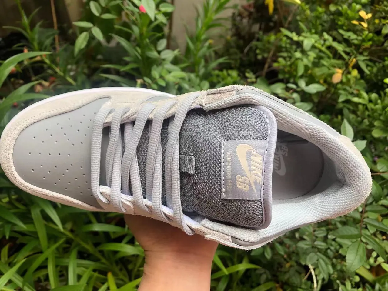 Nike SB Dunk Low Beige Gray chaussures de skate 4