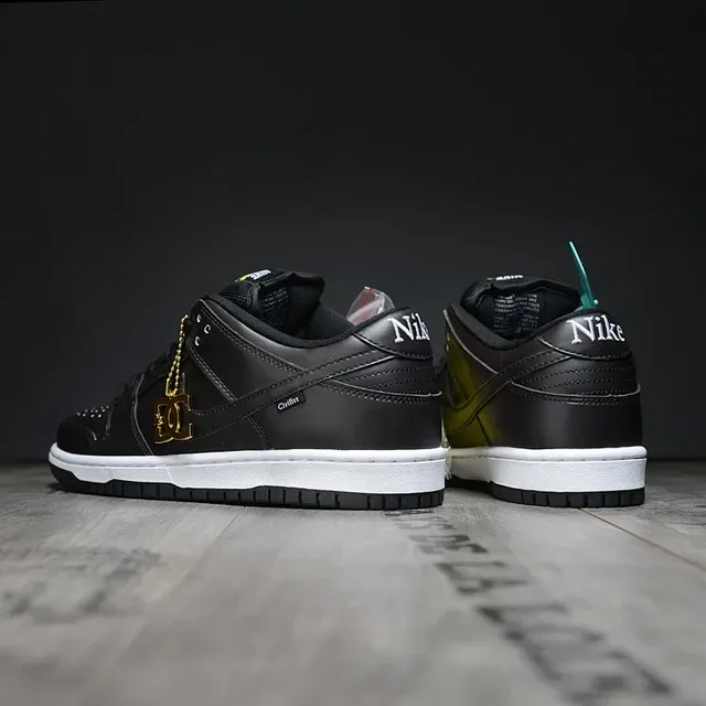 Nike SB Dunk Low Black White Skateboard Shoes 3