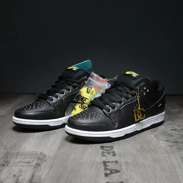 Nike SB Dunk Low Black White Skateboard Shoes 4