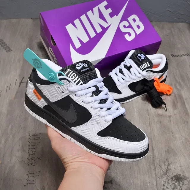 Nike SB Dunk Low Off-White Black and White Skateboard Shoes 2